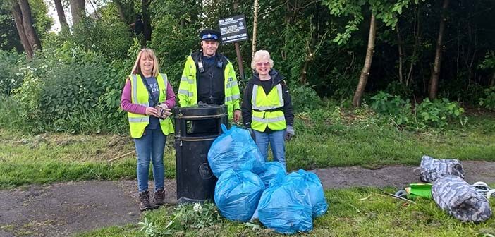 PCSO teams up with volunteer litter pickers to make a clean 